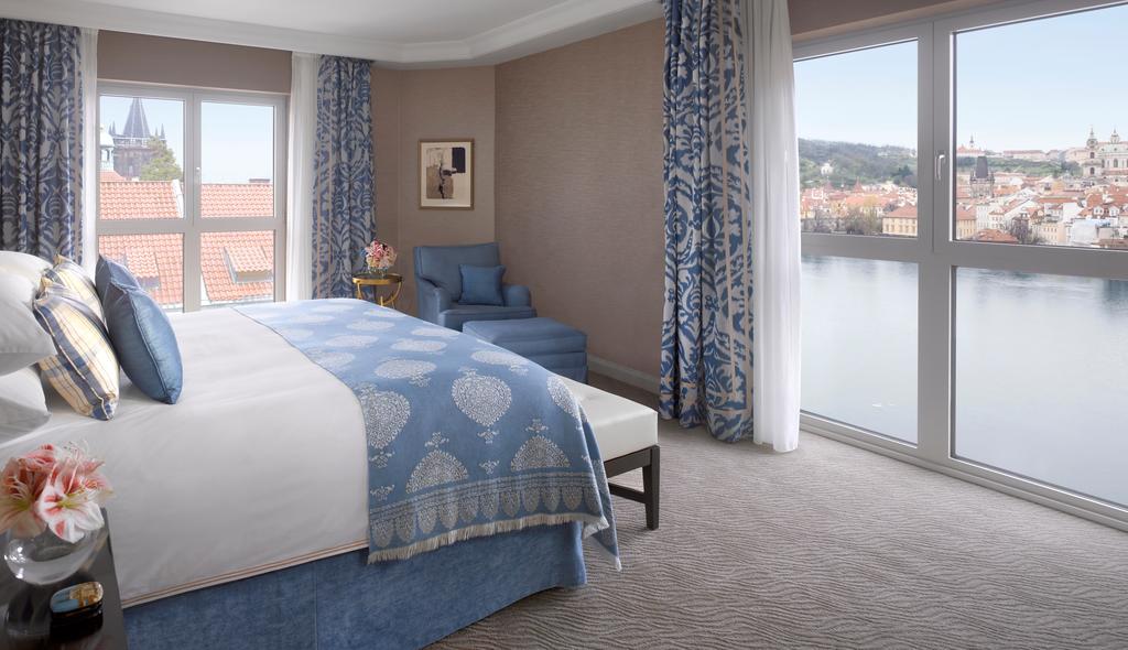 Four Seasons Hotel Prague